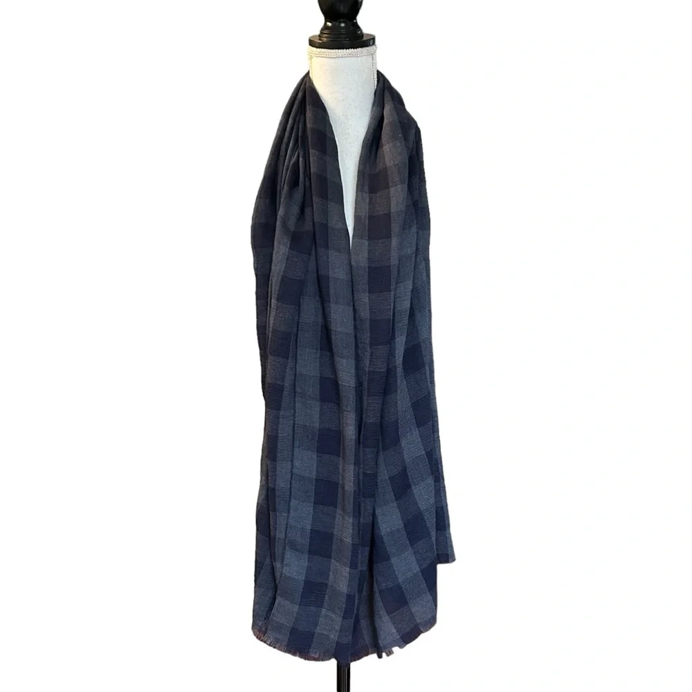 Justin & Taylor Blue Plaid Lightweight Scarf‎ Wrap Fringe Edges Fall Winter NEW